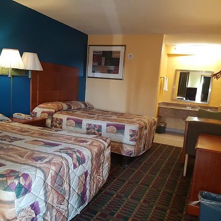 Executive Inn Victoria Esterno foto